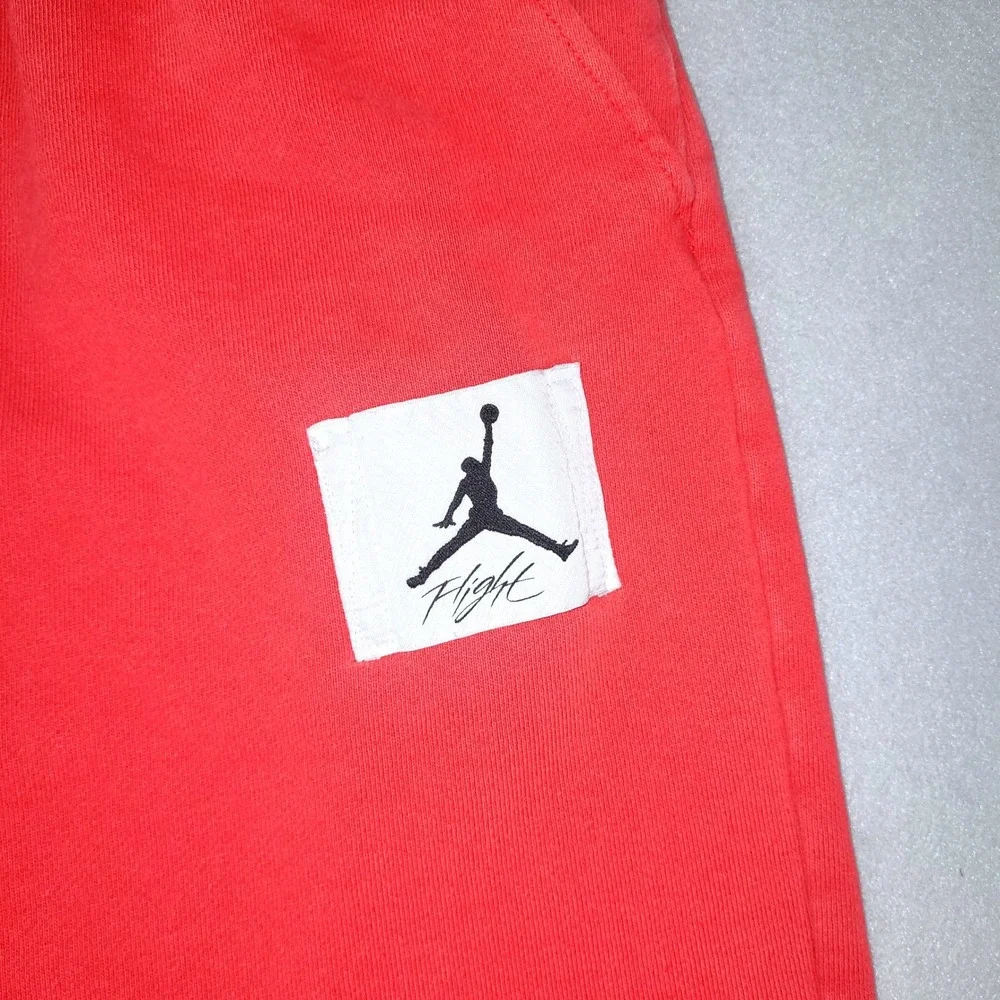 Jordan essentials flight